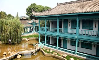 1. 칭서 부티크 호..