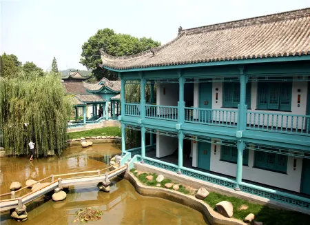 Qingshe Boutique Hostel Mianxian Zhuge Ancient Town Отели рядом с достопримечательностью «Gaojiang Road»