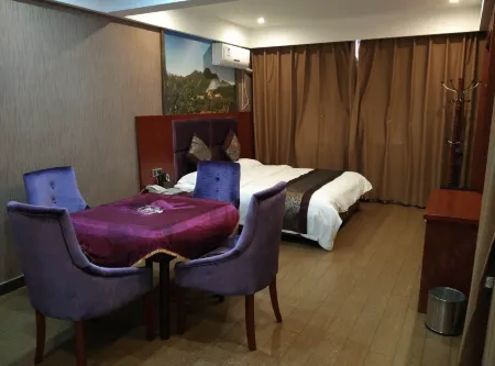 Grand Pier Hotel Отели рядом с достопримечательностью «Chama Ancient Path Scenic Area»