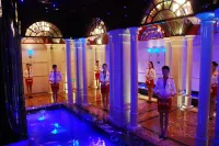 Aile Crown Holiday Hotel - Luxury