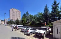 Golden Horse Hotel - parking