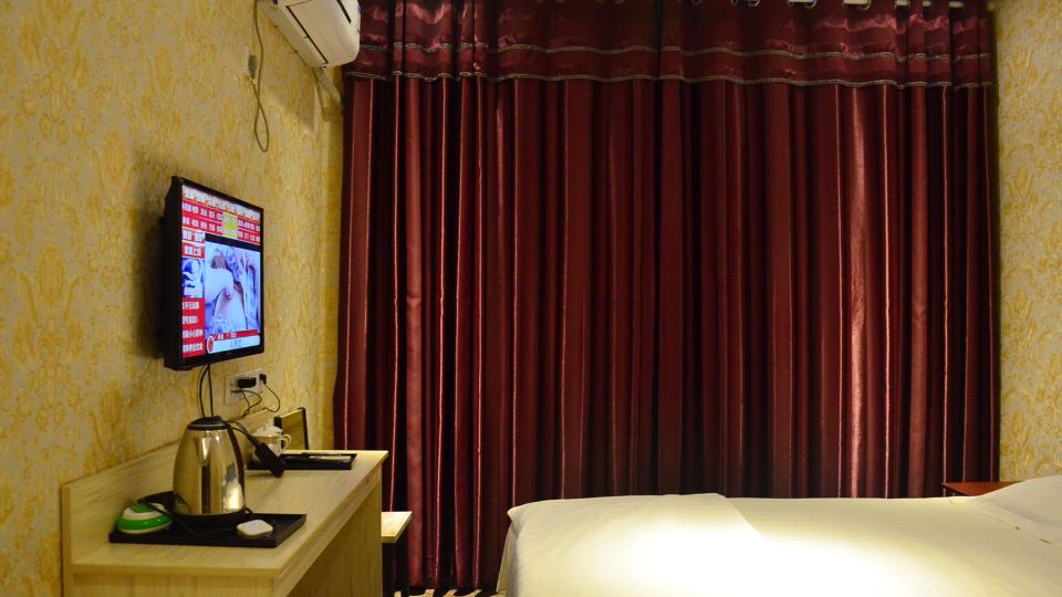 Hailong Hotel