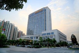 Gloria Plaza Hotel