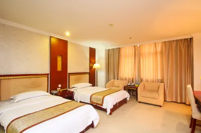 Home Inn & Hua Yi Select Hotel (Jiangyan Railway Station, Jiangyan Avenue, Taizhou) Hotel di Taizhou