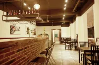 Qingcheng Ya Residence Inn (Guilin Xiangshan Park Two Rivers and Four Lakes) - Bar