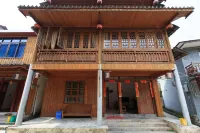Sanjiang Xinhai Keju - 2-نجوم