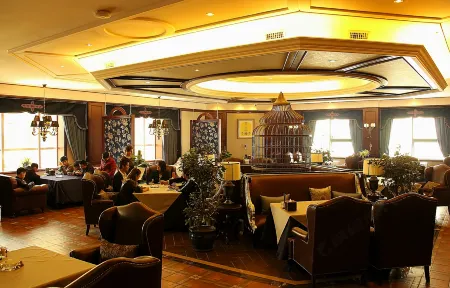 Shandong Building Отели в г. Шигадзе