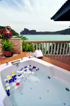 Phi Phi Island Cabana Hotel Отели рядом с достопримечательностью «Пхи-Пхи-Дон»