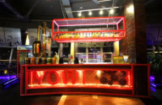 Hohhot Queqiao Hotel (Hailiang Square Zhongshan Road Subway Station Store)