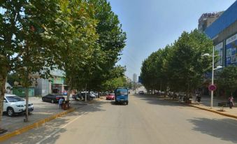 Venice Dynasty Hotel (Jiujiang Railway Station Shili Avenue) - Housity