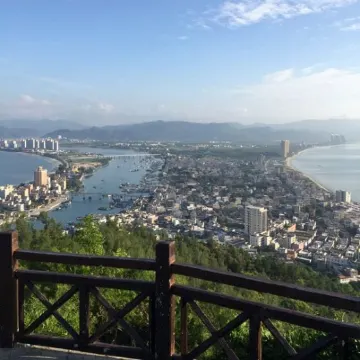 Lion Island Holiday Hotel (Shuangyuewan) In der Nähe des Hotels Photos