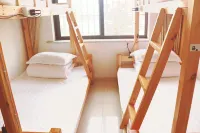 Shanghai Tuwo Youth Hostel (Hongqiao Railway Station Convention and Exhibition Center)