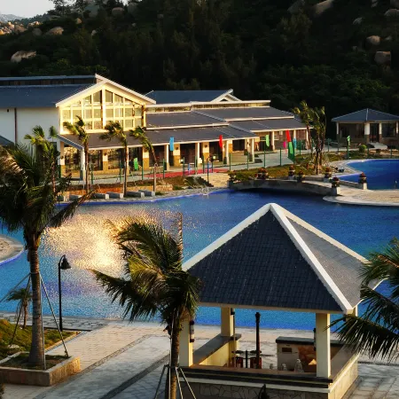 Naqin Peninsula Geological Ocean Park Hotel