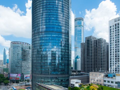 โรงแรมฮัวชิงพลาซ่า