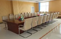 Golden World International Hotel Hotels in Dulan