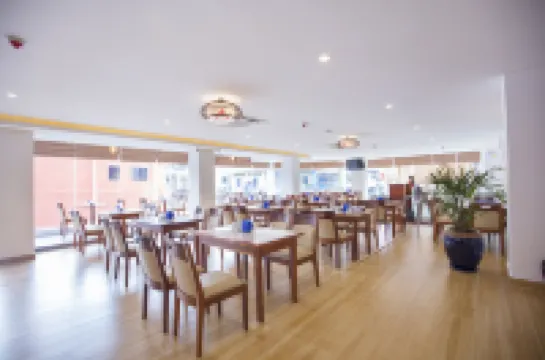 โอรุสซี วัน โฮเทล แอนด์ อพาร์ตเมนต์