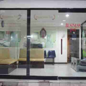 Bunk Sukhumvit 11 Business Inn Hotel Exterior