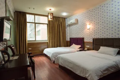 Dazhou Xinshanshui Home Business Hotel,DachuanDazhou Hotel in zona Daxian TV University