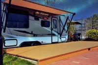 Linjia Campsite (Shanghai International Resort) - Tiny houses