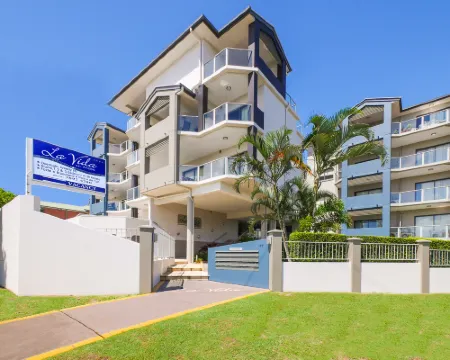 La Vida on Anzac Hotels in Redcliffe