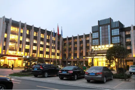 Wanli International Hotel Отели в г. Суйсянь