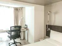Modena by Fraser Putuo Shanghai Hotels near Langao Road Station