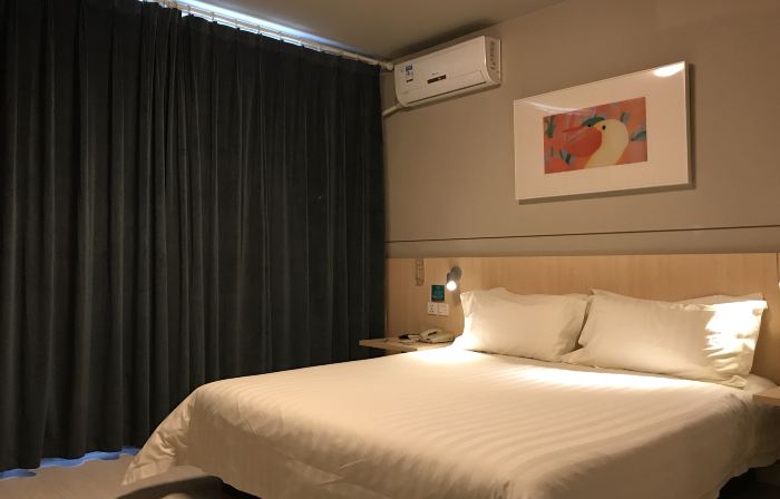 Jincheng Hotel (Bazhou Shengfang Town)