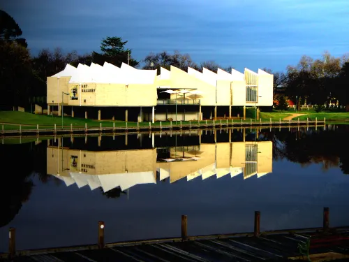 Benson House & Benson Lodge Hotels in Benalla