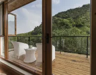 莫干山莫寧中国式旅館（庾村広場）