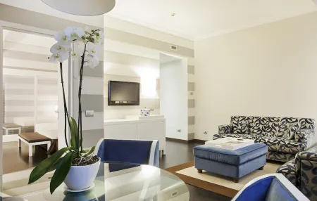 Sina de La Ville Отели рядом с достопримечательностью «Галерея Италии»