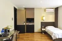 Home Inn Tongbai Yun Hotel (Chengde Summer Resort Shop)