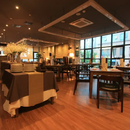 Vella Suite Hotel