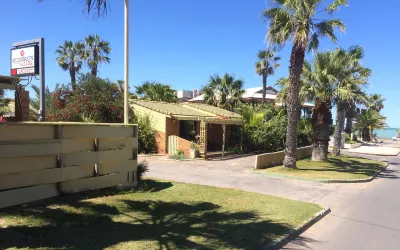 Wildsights Villas Hotels in Denham