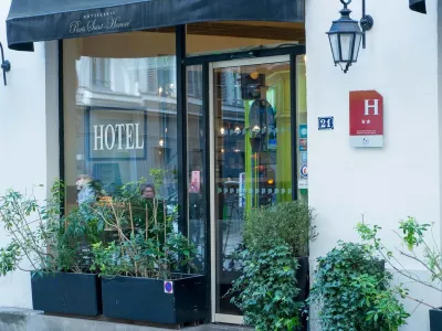 Hôtel Petit Saint-Honoré Hôtels à : Paris