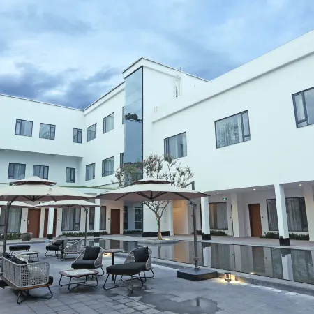 Travelling With Hotel (Ya'an Mengdingshan)