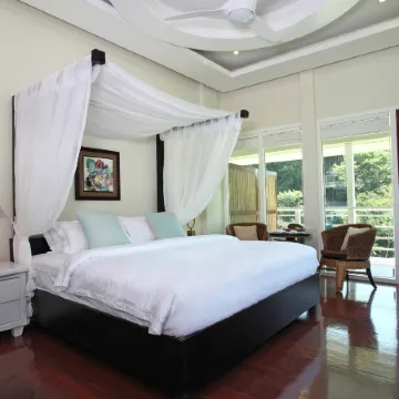 Matinloc Island Resort