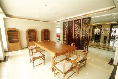 Chunguang Hotel Отели в г. Сицзи