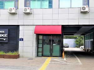 橋飯店