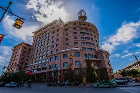 Dunhuang Silk Road Yiyuan Hotel Отели рядом с достопримечательностью «The Western Thousands Buddha Grottoes»
