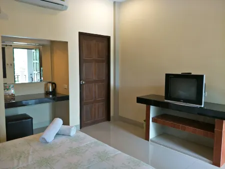 Green Park Boutique Residences