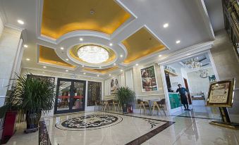 Golden Wheel Hotel