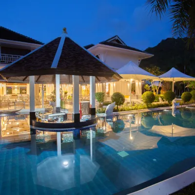 Access Resort & Villas Hôtels à proximité de : Marché du Temple de Karon