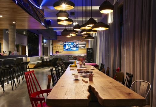 목시 베를린 오스트반호프 외관