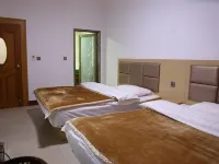 Huaning Hongxuan Hotel Hotels near Huaningxian Library