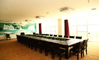 Weinan Jinpai Hotel