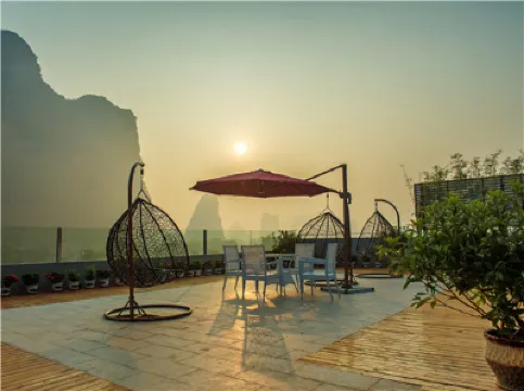 Yishan Zhipan Hotel โรงแรมใกล้ภูเขามูน