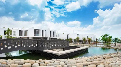Oceanami Villas & Beach Club - Managed by Oceanami Group Hotels in Lang Phuoc Hai