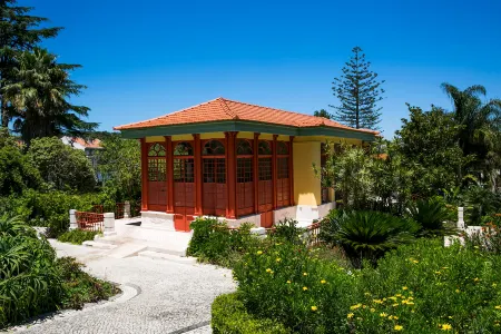 Pestana Palace Lisboa Hotel & National Monument - the Leading Hotels of the World Отели в г. Алкантара