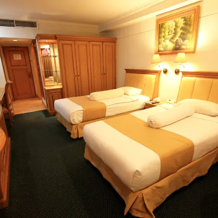 Harmoni Suites Hotel