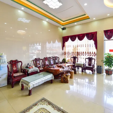 Luliang Jiajie Theme Hotel